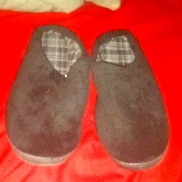 slip on slippers Other - A pair of extra large slippers
